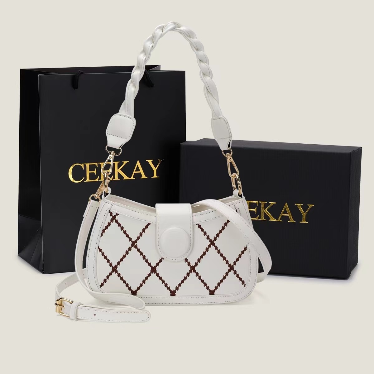 CEEKAY French minority design bag female bag Xia high-quality one-shoulder shoulder bag is popular this year.